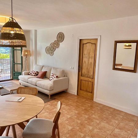 Casa La Aguanosa Con Piscina Y Vistas Al Mar Lägenhet Frigiliana Exteriör bild